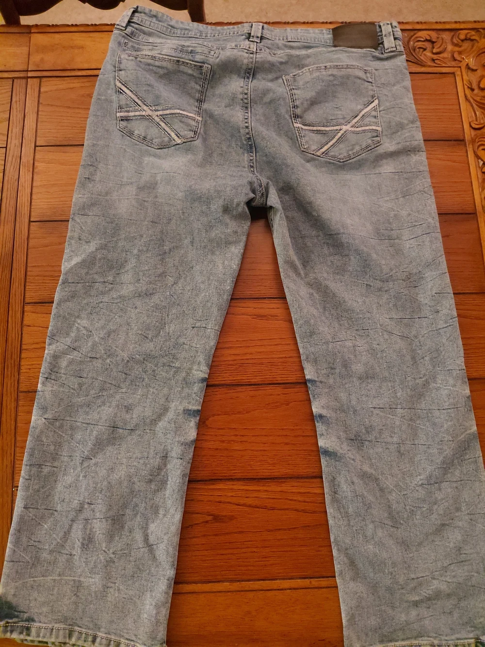 Men's Light Wash Denim Jeans - Classic Straight Fit